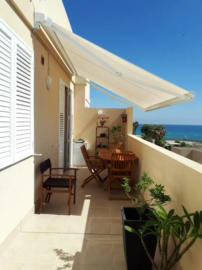 La Bussola Di Hermes Marina di Ragusa 0*,  Italië